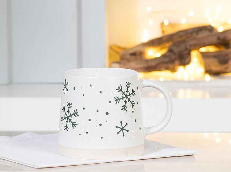 Wide Base Mug with Snowflakes