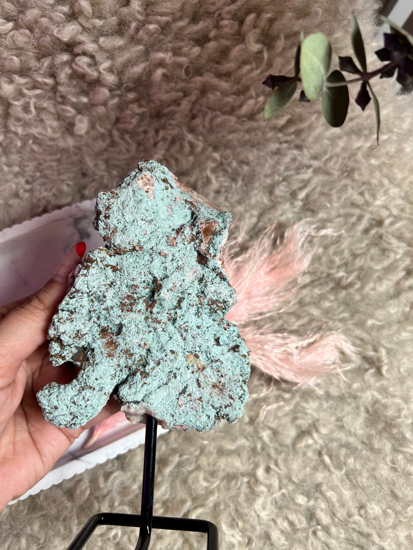 Pink amethyst slab on stand 75972