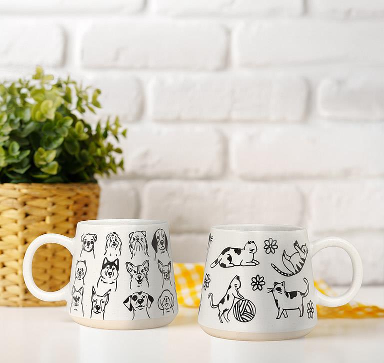 Oversized Mug with cat Drawings
