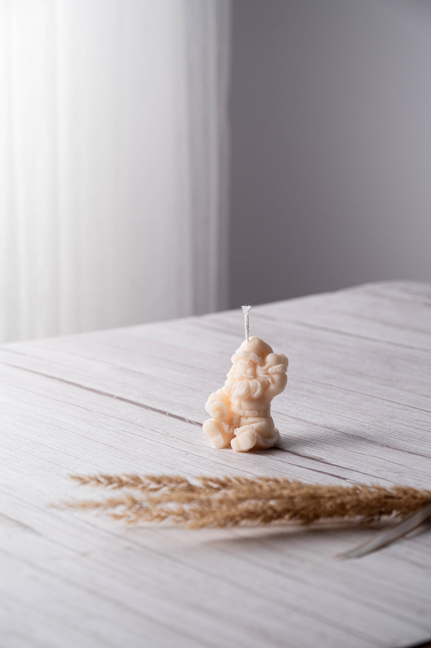 Mini Santa Claus Candle - Forest pine scent