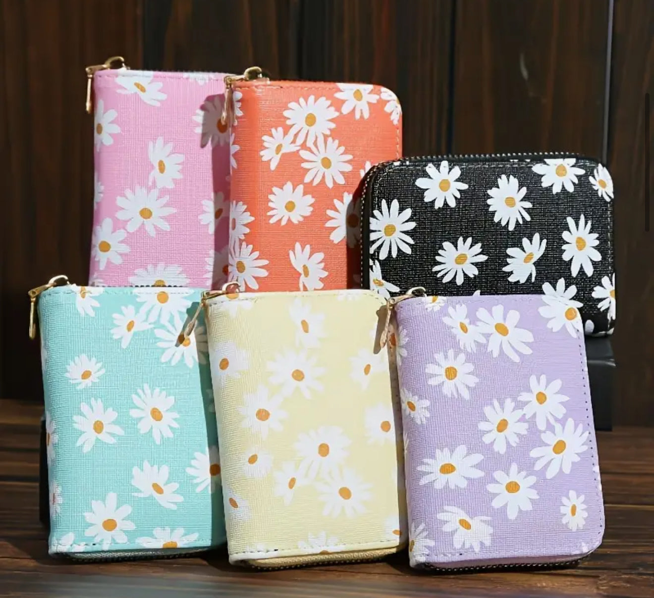 Daisies wallet