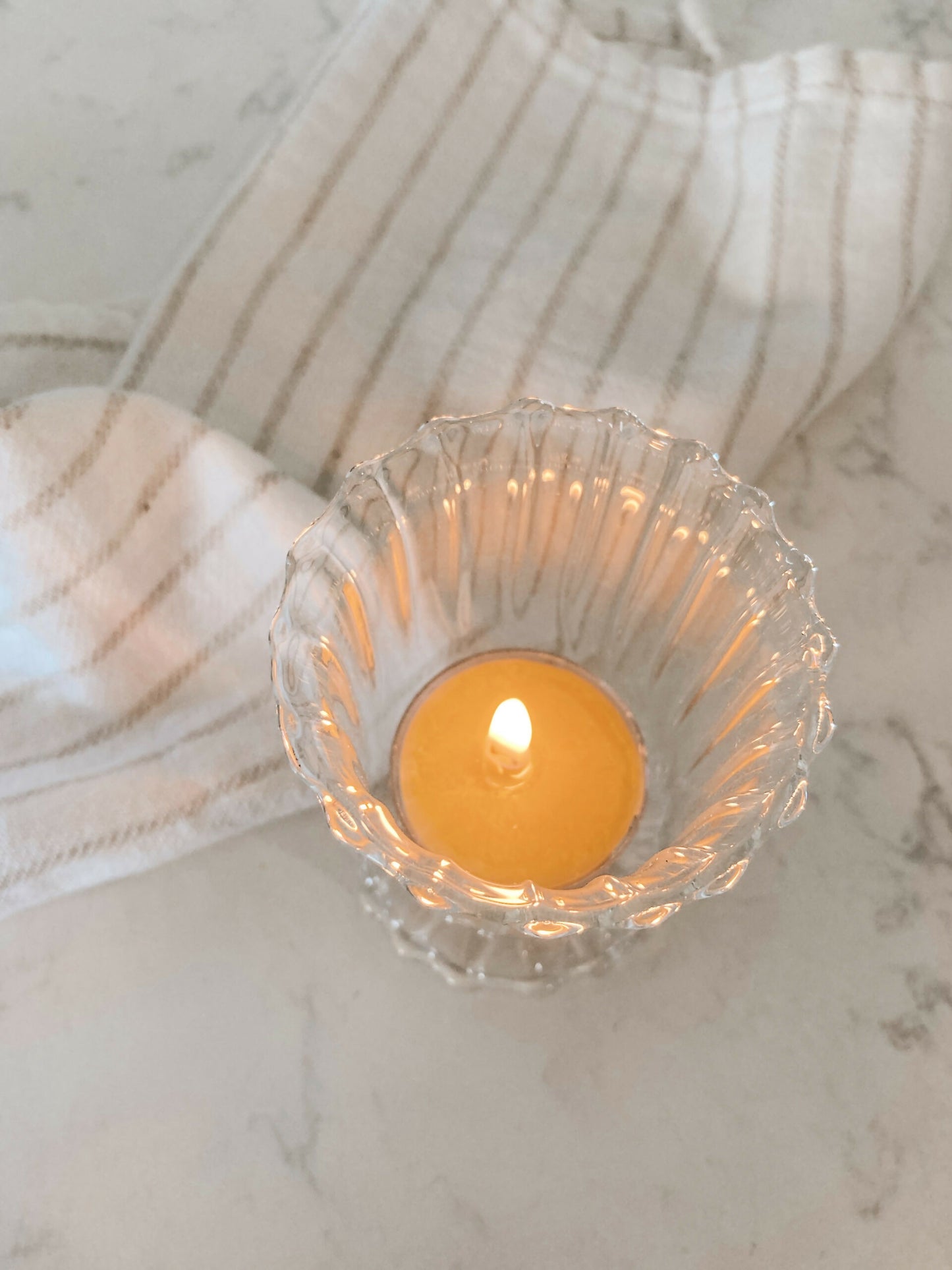 BRBE-SCH Scalloped Glass Candle Holder