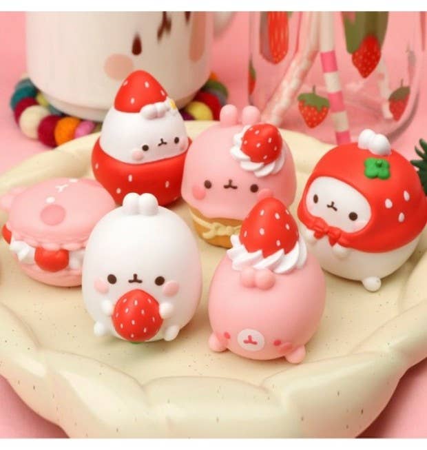 Molang loves strawberries Random Figure Box - Lucia's K-Wonderland