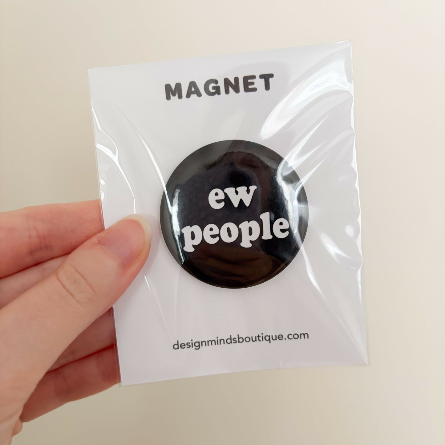 DMB 804 - Ew People Magnet